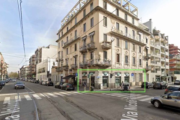 Negozio angolare 190 mq – Ex Istituto Bancario
